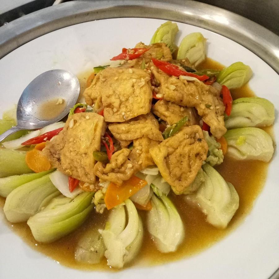 宗班绿红伊斯兰酒店 Jombang 外观 照片